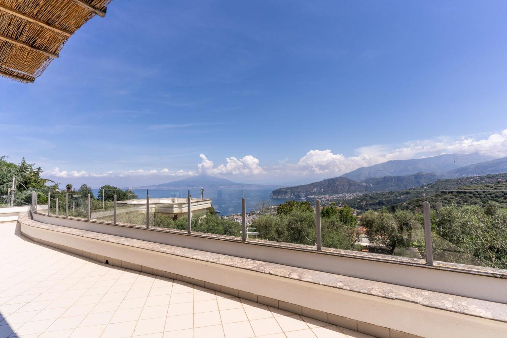 Villa Milena Modern Elegance Views And Guest Services Sorrento Exterior photo